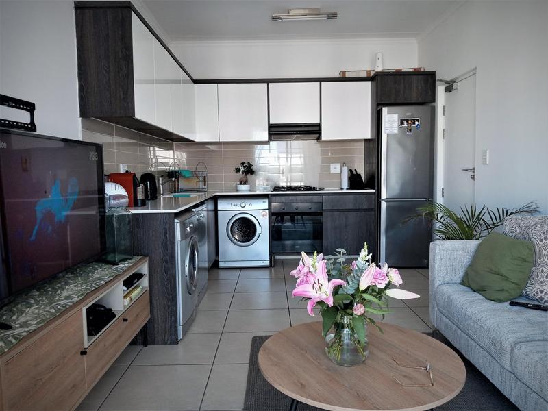 1 Bedroom Property for Sale in Sandown Western Cape